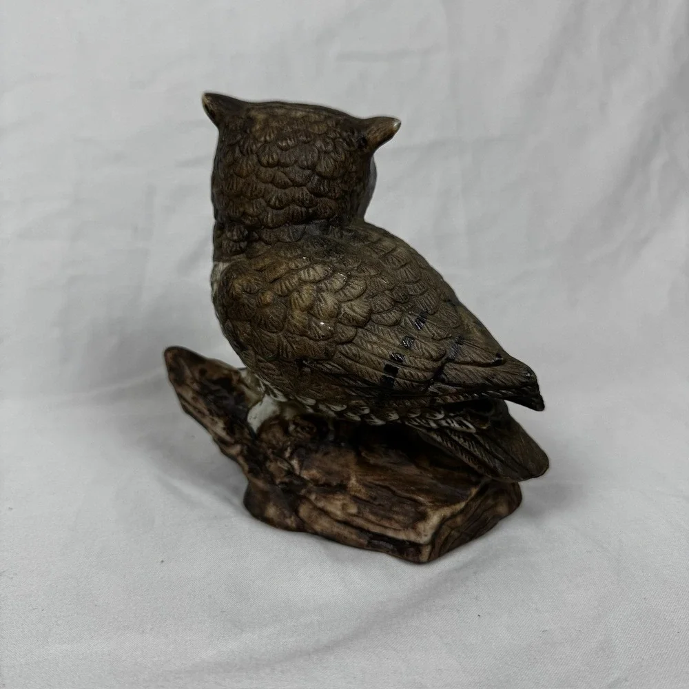 Vintage Ceramic Great Horned Owl Figurine Hand Painted Bird Decor 1114 5 Inch